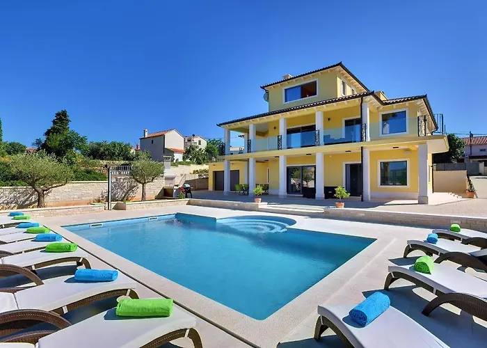 Rachele Rakalj Villa